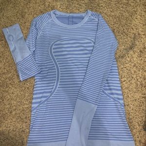 LULULEMON long sleeve shirt!
